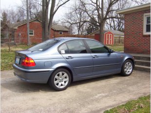2003 BMW 325 i
