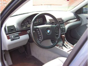 2003 BMW 325 i