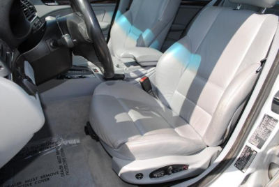 2001 BMW 325  i