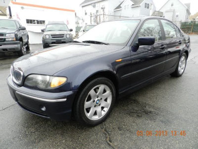 2003 BMW 325  xi