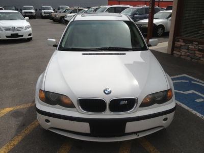 2002 BMW 325 xi