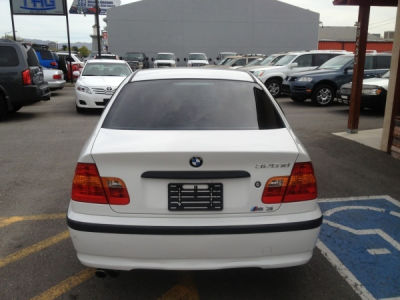 2002 BMW 325 xi