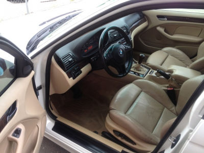2002 BMW 325 xi