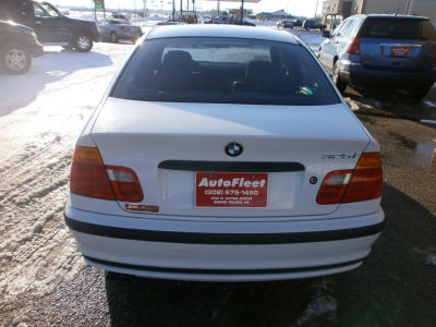 2001 BMW 325 i