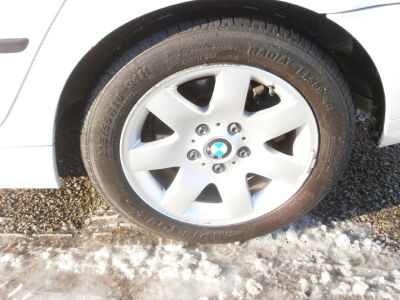 2001 BMW 325 i