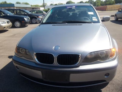 2004 BMW 325 i