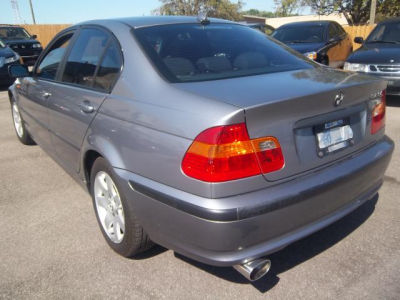 2004 BMW 325 i