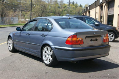 2003 BMW 325 i