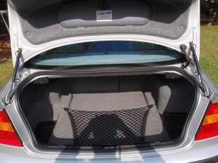 2002 BMW 325 xi