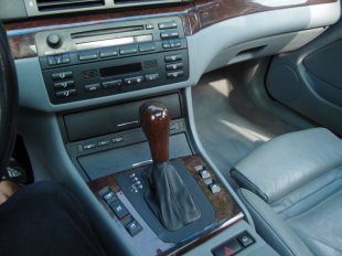 2002 BMW 325 xi