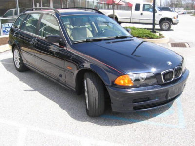 2001 BMW 325 i