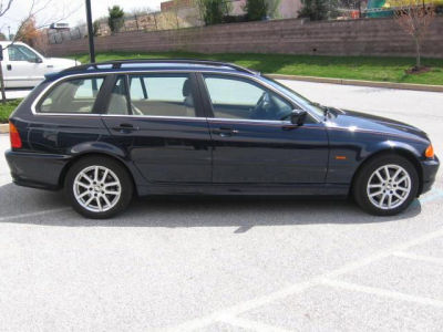 2001 BMW 325 i