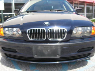 2001 BMW 325 i