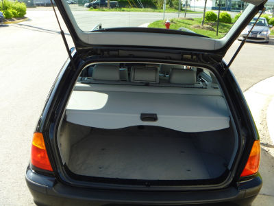 2003 BMW 325