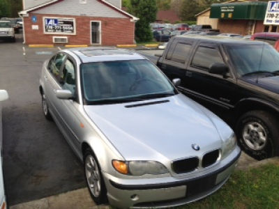 2002 BMW 325  i