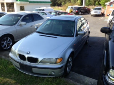 2002 BMW 325  i