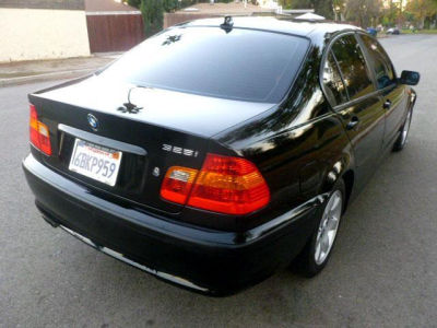 2004 BMW 325 i