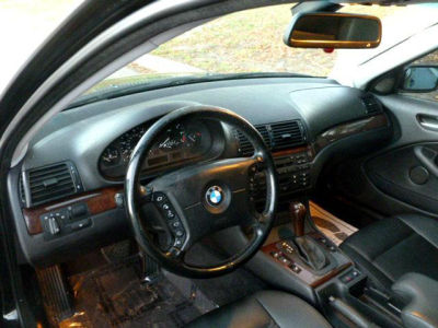 2004 BMW 325 i