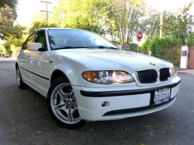2004 BMW 325 xi