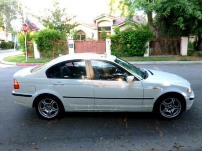 2004 BMW 325 xi