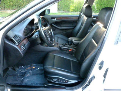 2004 BMW 325 xi