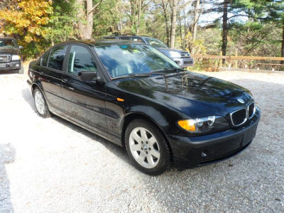 2004 BMW 325  i