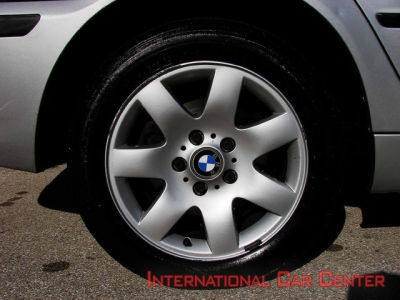 2003 BMW 325 xi