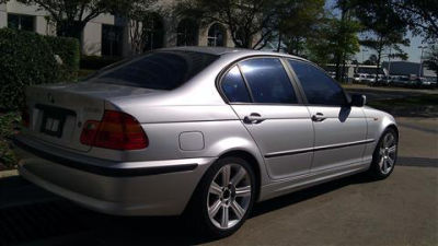 2003 BMW 325  i
