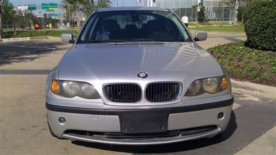 2003 BMW 325  i