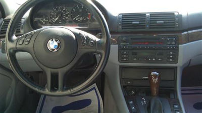 2003 BMW 325  i