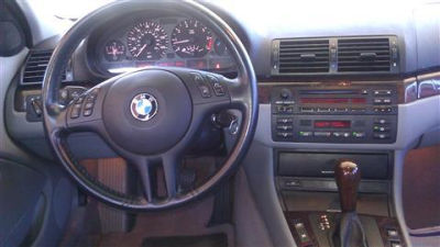 2003 BMW 325  i