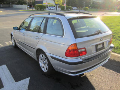 2003 BMW 325 iT