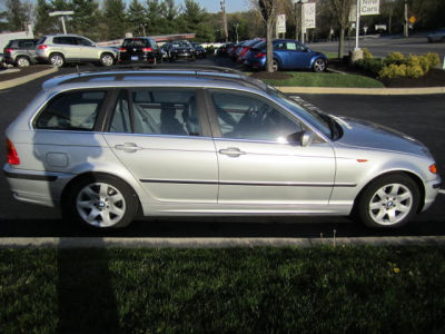 2003 BMW 325 iT