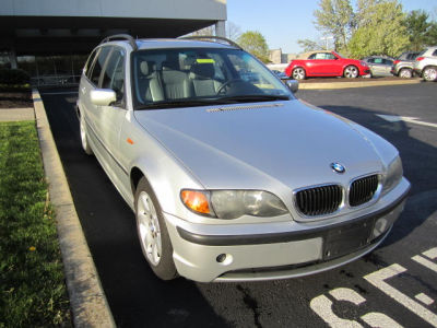 2003 BMW 325 iT