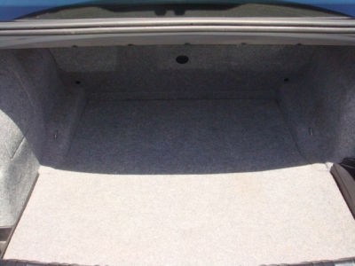 2004 BMW 325  i