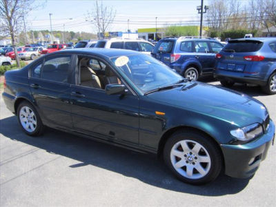 2003 BMW 325  xi