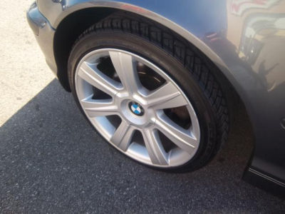 2003 BMW 325 i