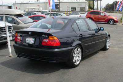 2001 BMW 325 i