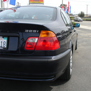 2001 BMW 325 i