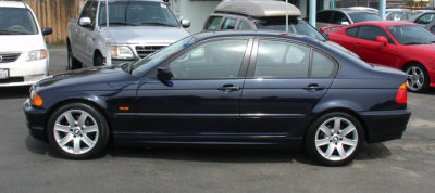2001 BMW 325 i
