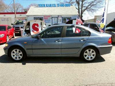 2002 BMW 325  i