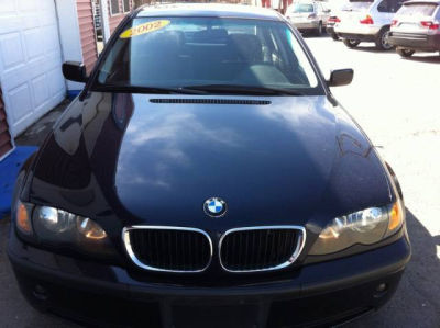 2002 BMW 325 i