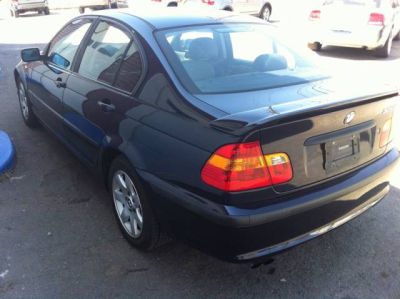 2002 BMW 325 i