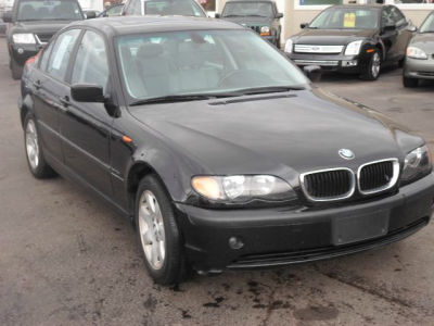 2004 BMW 325  i