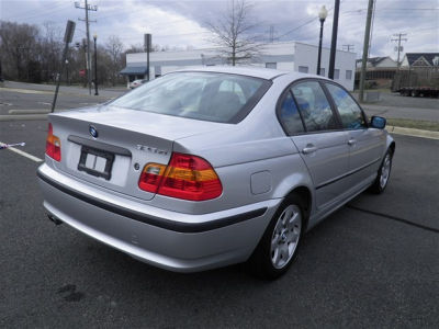 2002 BMW 325 xi
