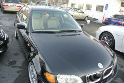 2003 BMW 325 i