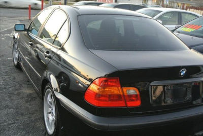 2003 BMW 325 i