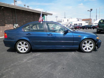 2003 BMW 325 i