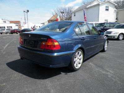 2003 BMW 325 i