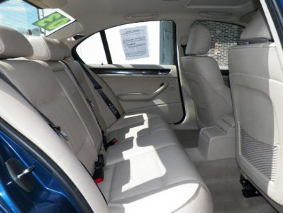 2003 BMW 325 i